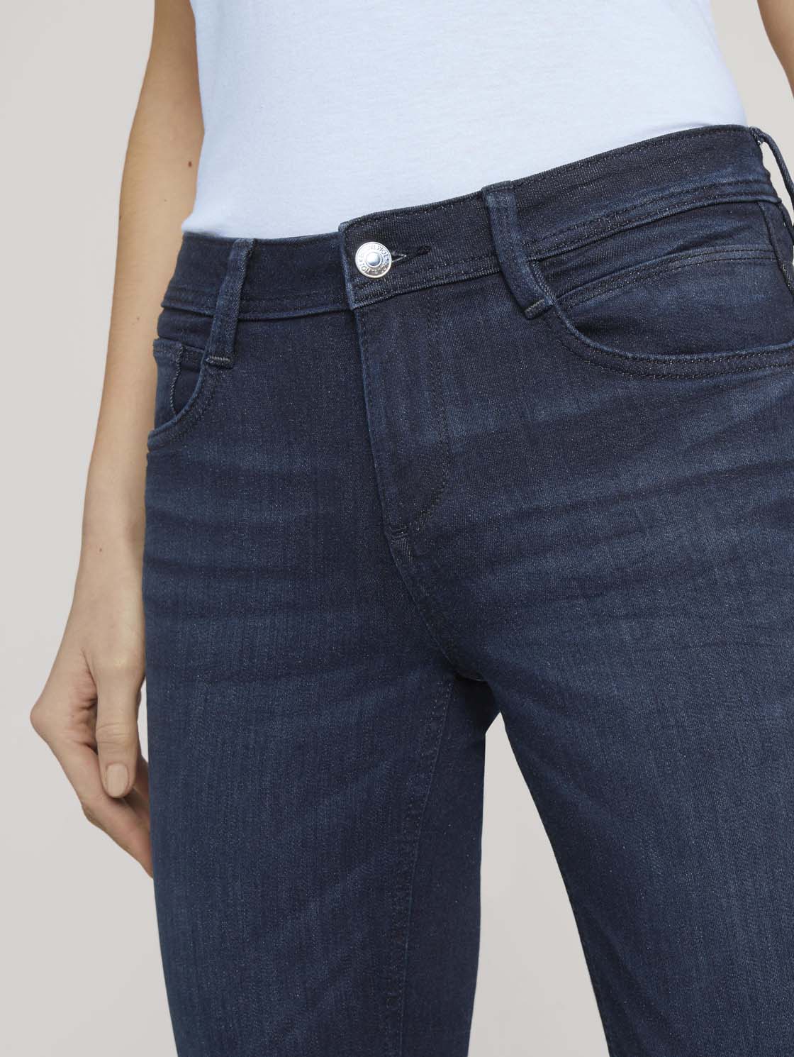 Alexa Slim Jeans