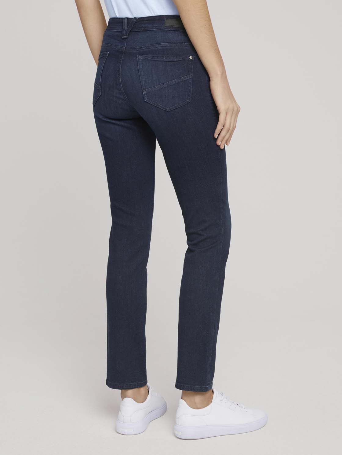 Alexa Slim Jeans