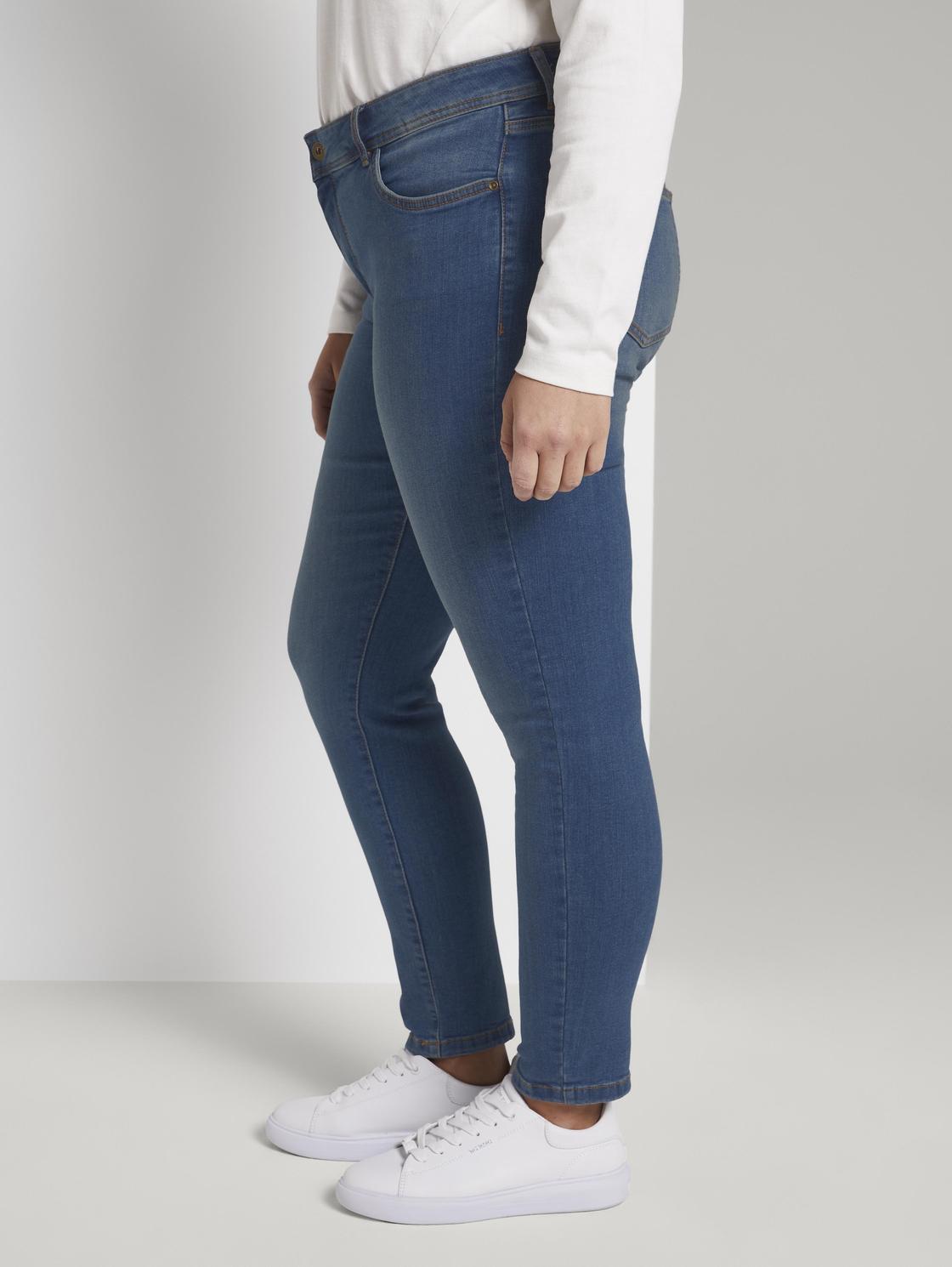 basic skinny jeans