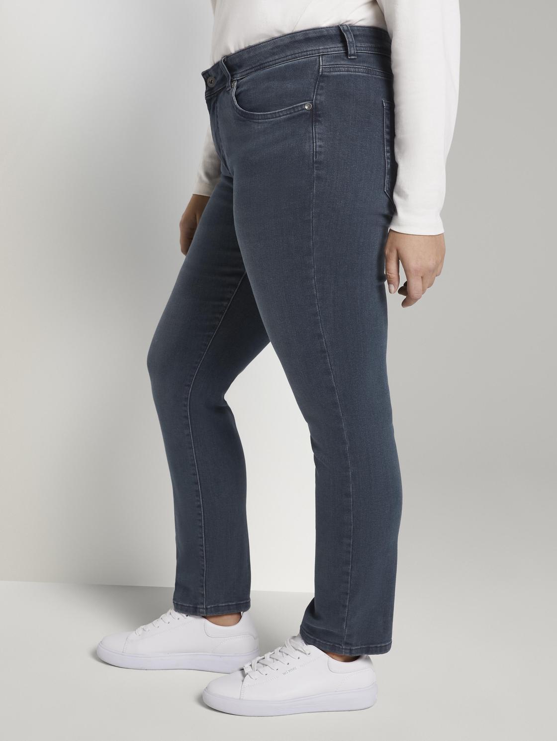basic slim jeans