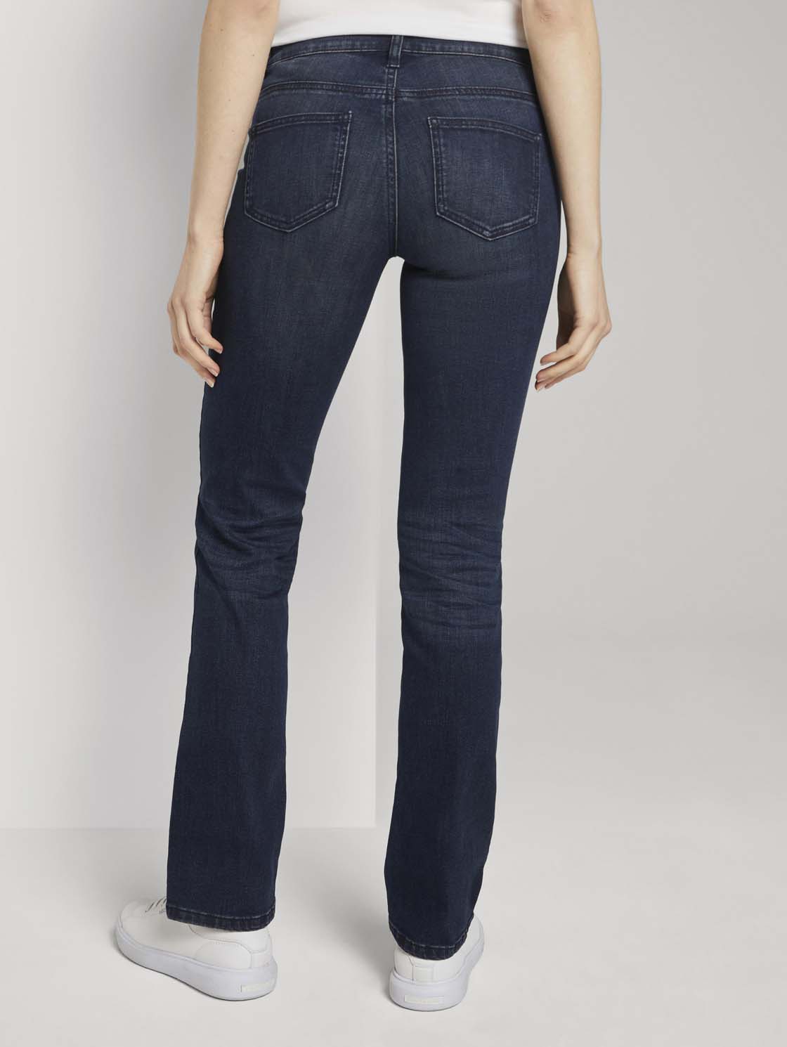 Alexa Straight Jeans
